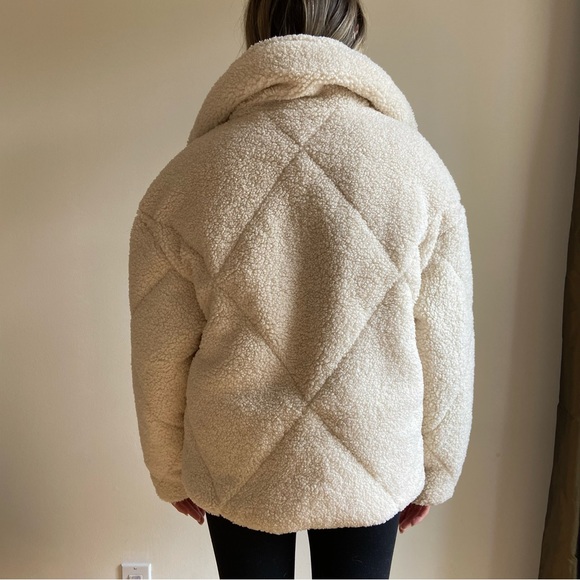 Abercrombie sherpa puffer jacket - Picture 3 of 3